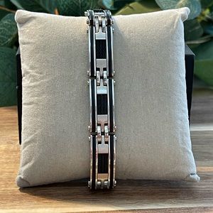 Stainless High Polished Link Men’s Bracelet